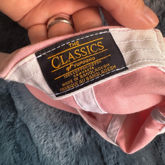 “R” Pink Cap - Picture 4 of 6